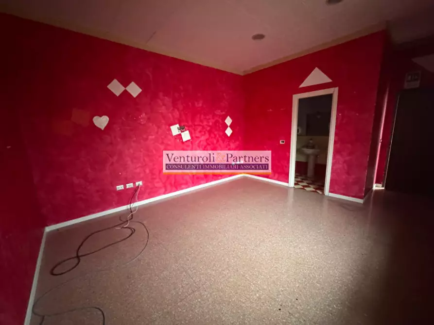 Immagine 10 di Negozio in vendita  in Via Cavalieri di Vittorio Veneto a Lonato del Garda