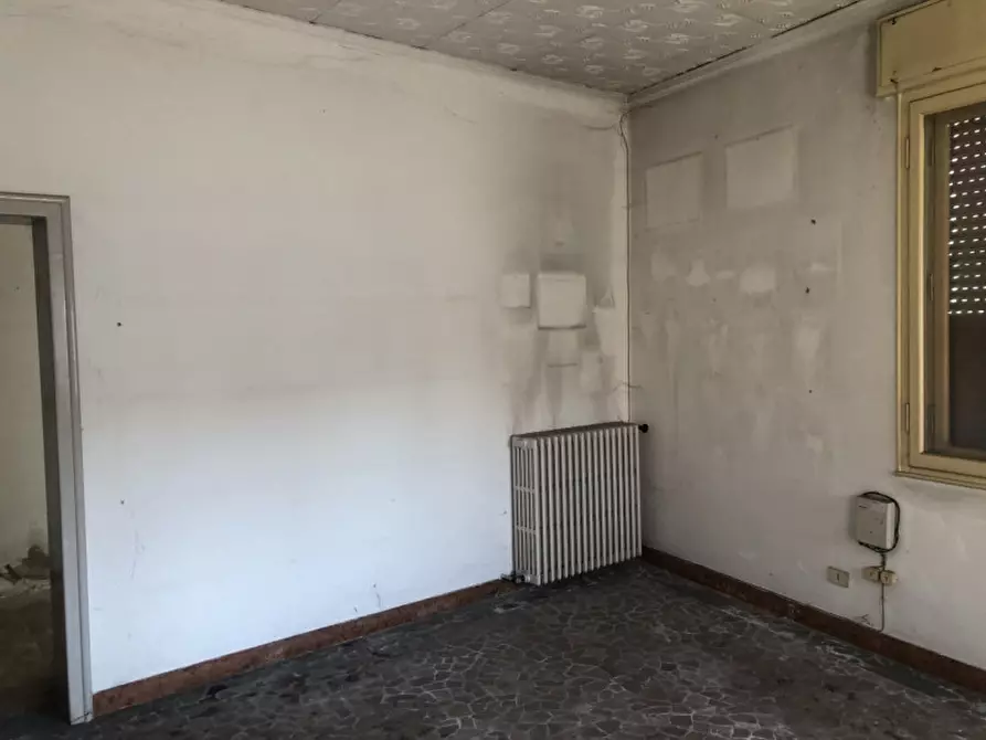 Immagine 4 di Palazzo in vendita  a Badia Polesine