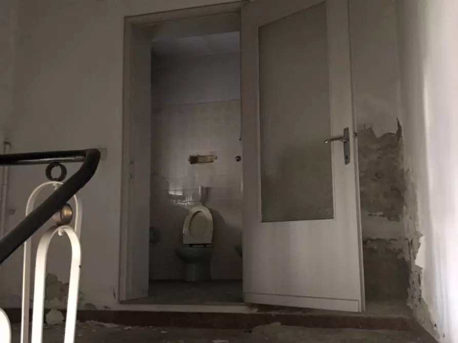 Immagine 10 di Palazzo in vendita  a Badia Polesine