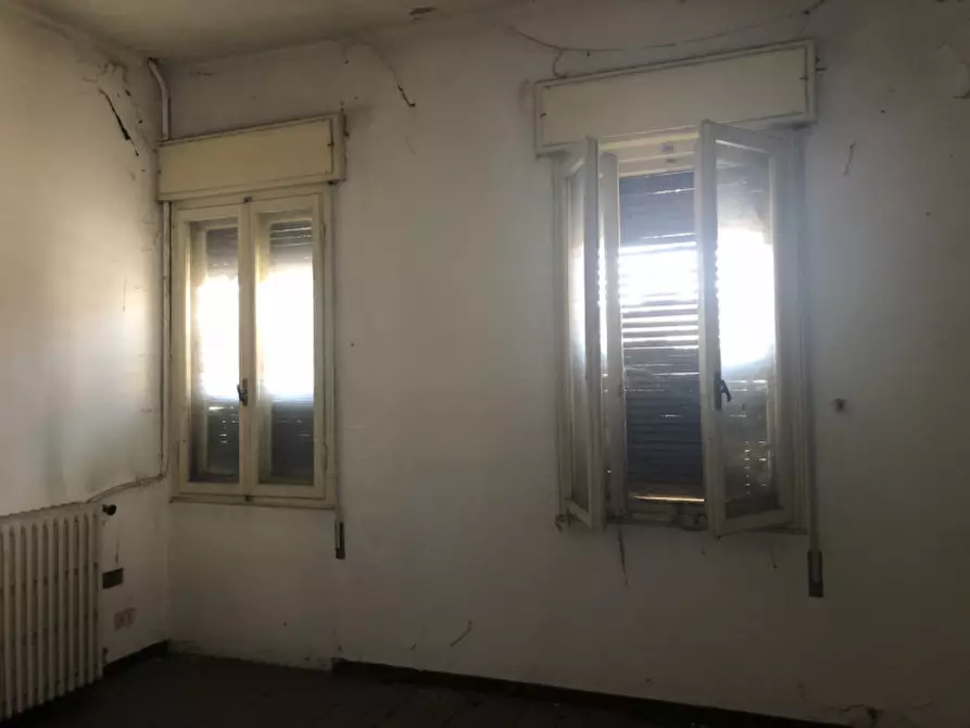 Immagine 12 di Palazzo in vendita  a Badia Polesine