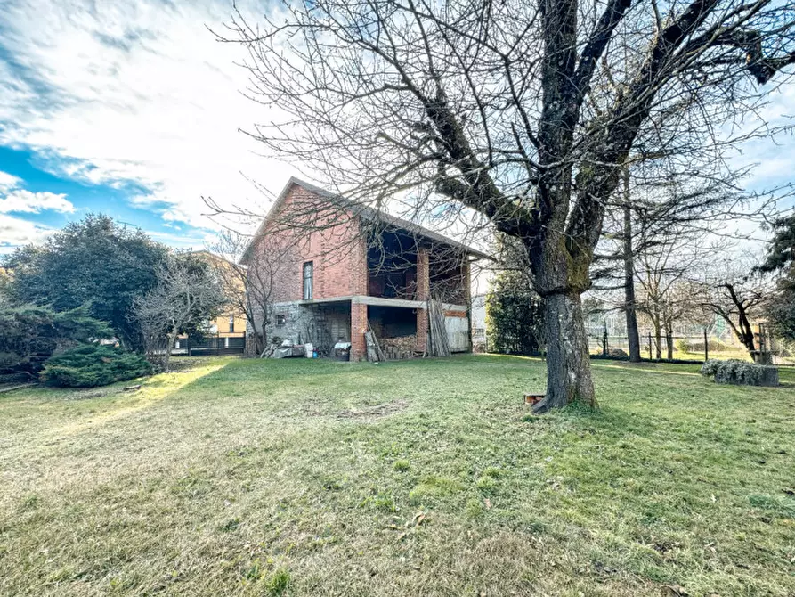 Immagine 1 di Rustico / casale in vendita  in via barcellini 28 a Borgomanero