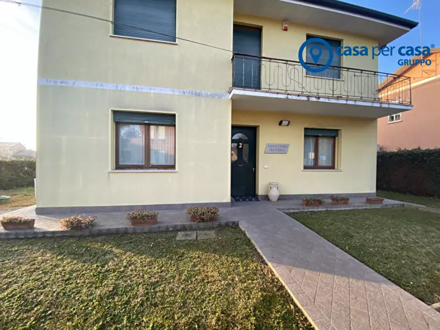 Immagine 3 di Casa indipendente in vendita  in Crespino, Via Santi Martino e Severo a Crespino