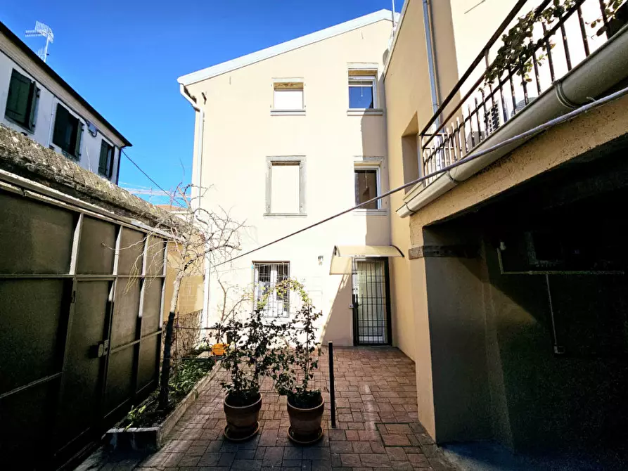 Immagine 2 di Appartamento in affitto  in VIA MORARO a Monselice