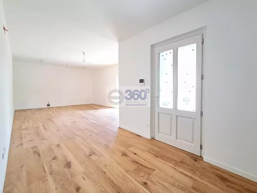 Immagine 4 di Appartamento in vendita  in Via San Faustino a Passirano