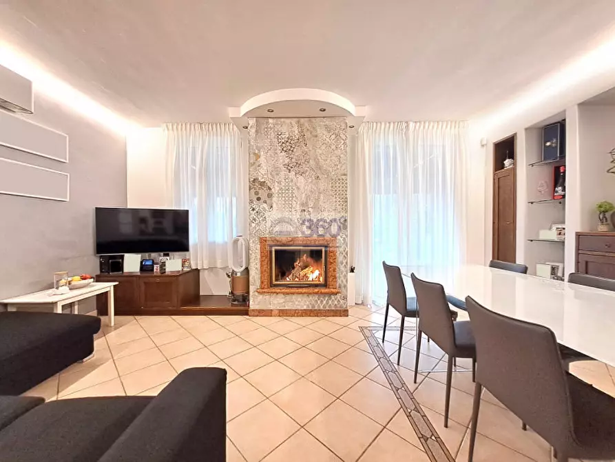 Immagine 3 di Villetta a schiera in vendita  in Via Giovanni Falcone a Passirano