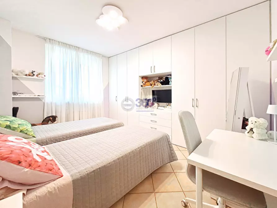 Immagine 19 di Villetta a schiera in vendita  in Via Giovanni Falcone a Passirano