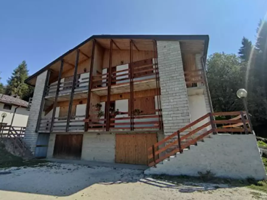 Immagine 1 di Appartamento in vendita  in Via Faverghera, 1242 a Belluno