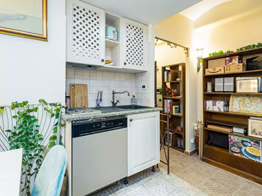 Immagine 18 di Appartamento in vendita  in Via della Paglia a Roma