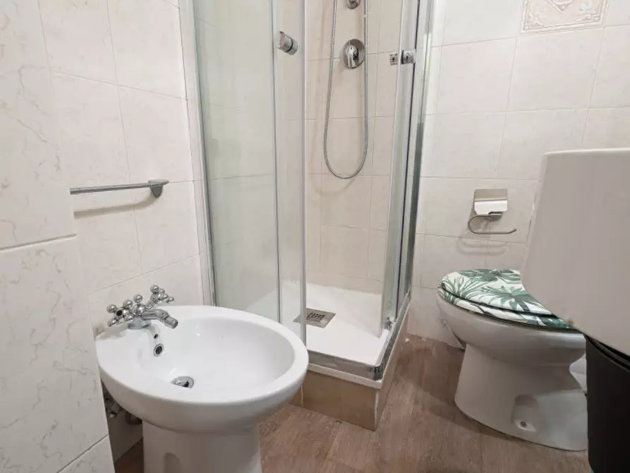 Immagine 29 di Appartamento in vendita  in Via della Paglia a Roma