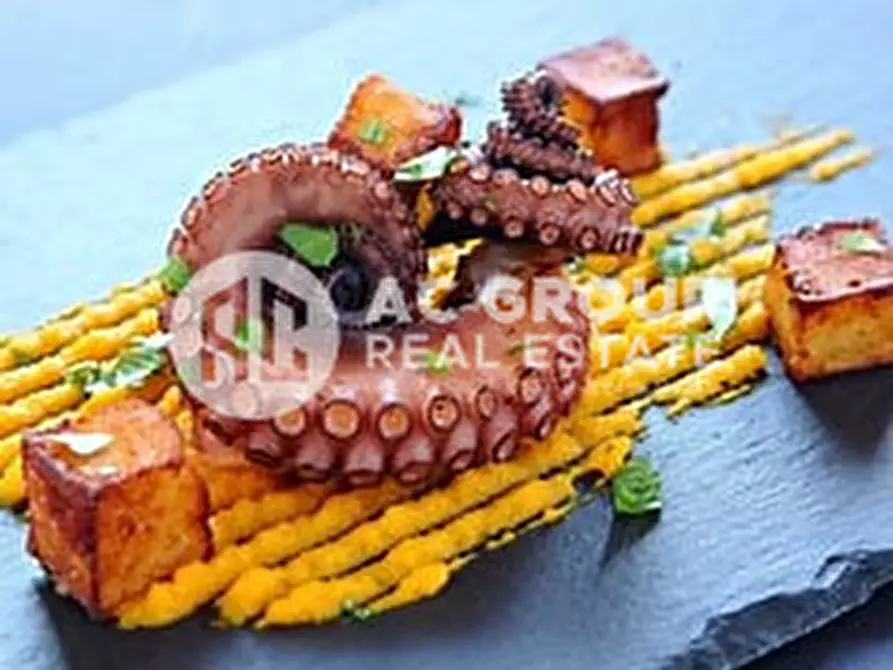 Immagine 6 di Attività commerciale in vendita  a Dormelletto