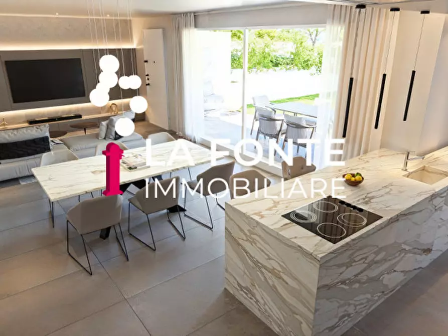 Immagine 11 di Appartamento in vendita  in Via Chiesa a Stra