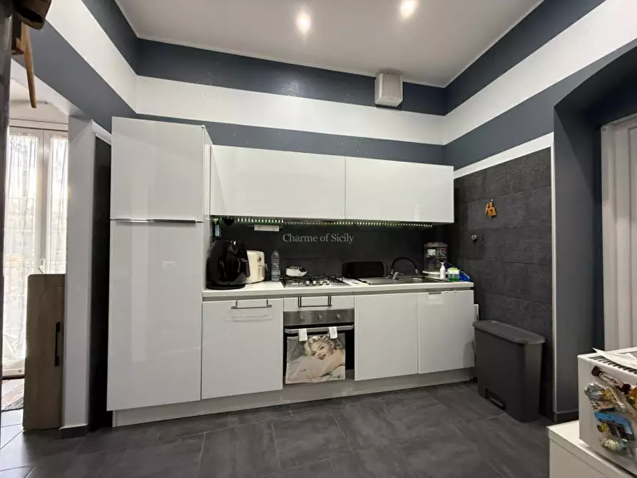 Immagine 2 di Casa indipendente in vendita  in Via Fontana a Modica