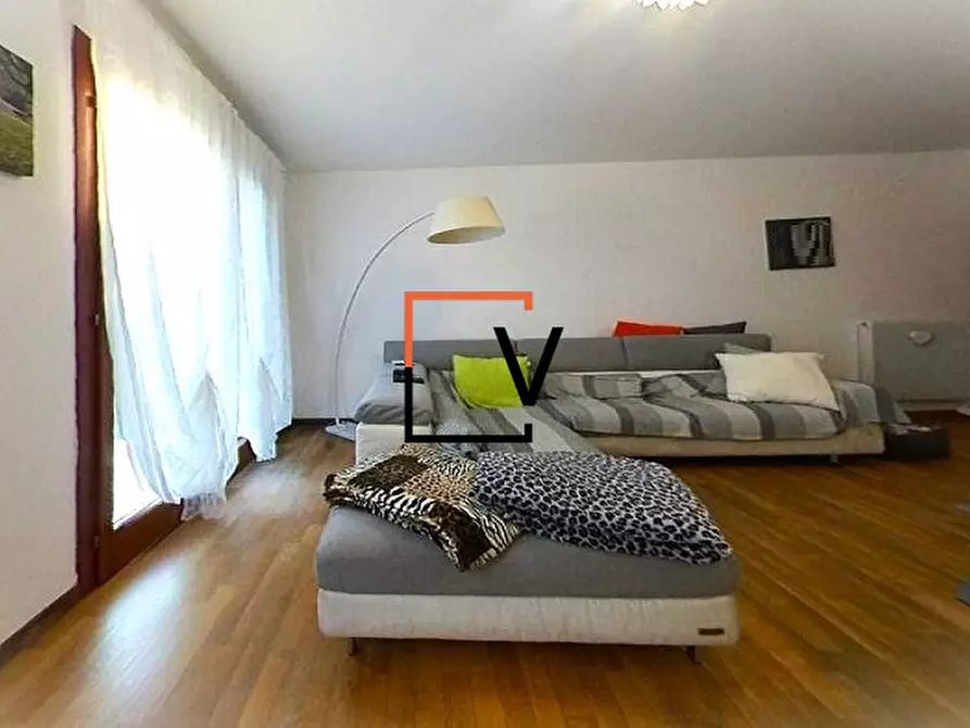 Immagine 4 di Appartamento in vendita  in Strada Vecchia delle Corti a Treviso