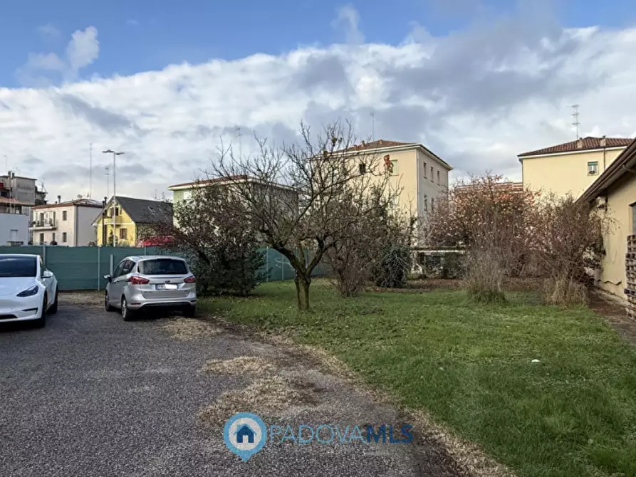 Immagine 10 di Ufficio in vendita  in Via Jacopo Avanzo a Padova