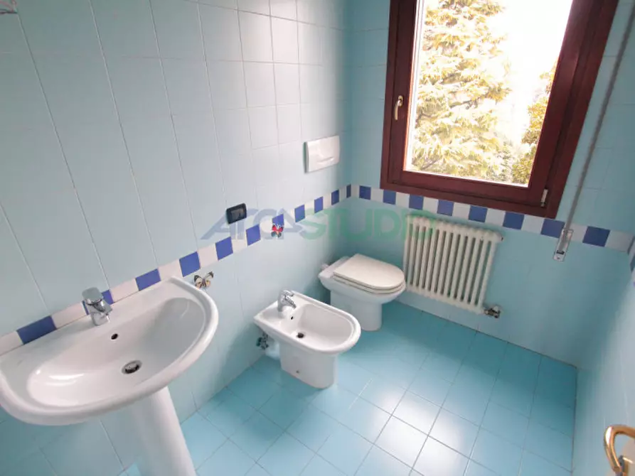 Immagine 9 di Appartamento in affitto  in Via Roma a Bolzano Vicentino