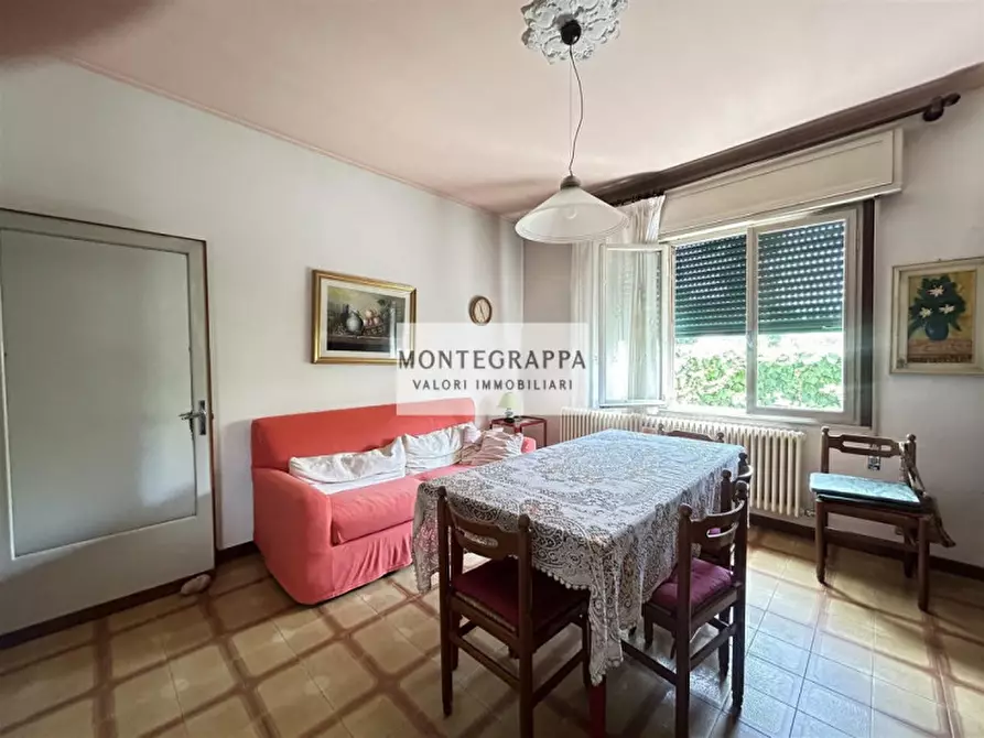 Immagine 5 di Casa indipendente in vendita  in Via Poisolo a Castelfranco Veneto