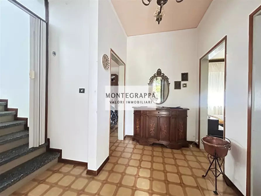 Immagine 8 di Casa indipendente in vendita  in Via Poisolo a Castelfranco Veneto