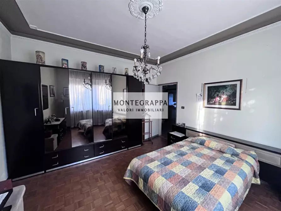 Immagine 10 di Casa indipendente in vendita  in Via Poisolo a Castelfranco Veneto