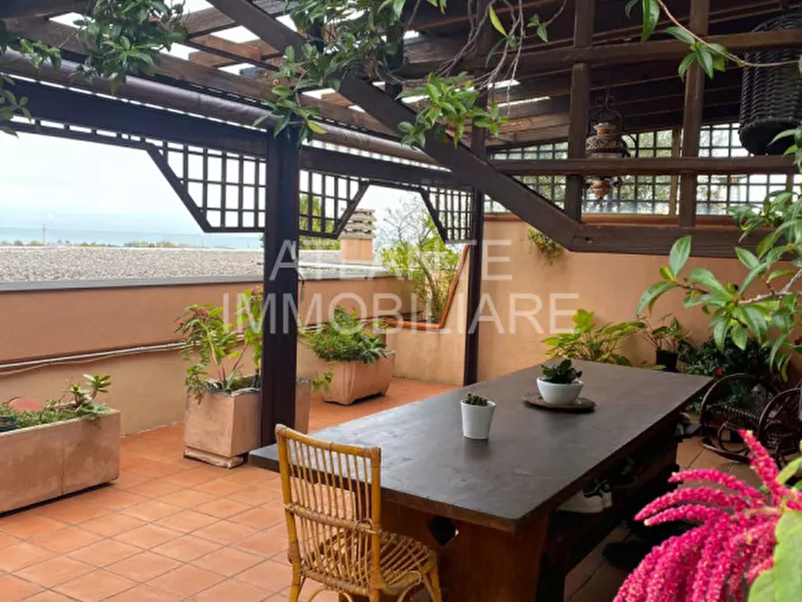 Immagine 10 di Villetta a schiera in vendita  in via Tre baci a Riccione