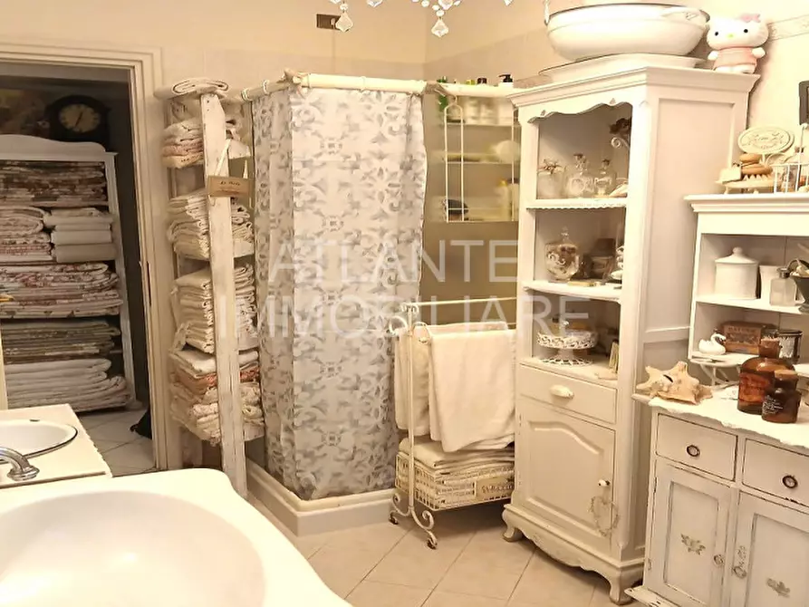 Immagine 22 di Villetta a schiera in vendita  in via Tre baci a Riccione