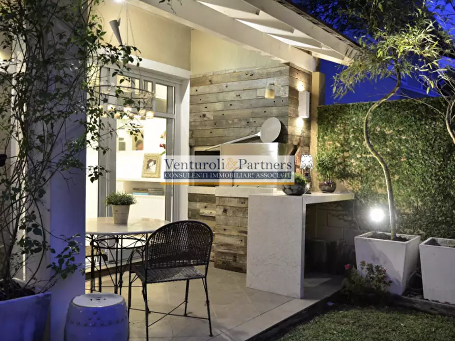 Immagine 7 di Appartamento in vendita  in Via Rio Brasa a Desenzano Del Garda