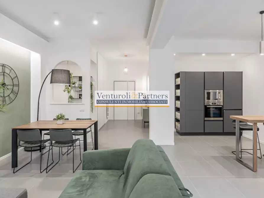 Immagine 8 di Appartamento in vendita  in Via Rio Brasa a Desenzano Del Garda