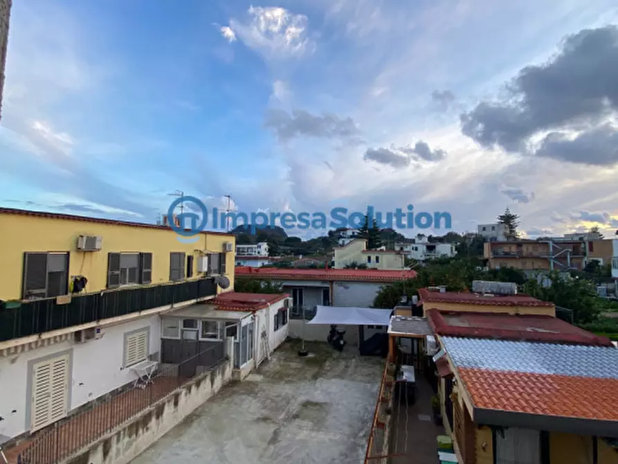 Immagine 1 di Appartamento in vendita  in Via Poggio 24 a Bacoli