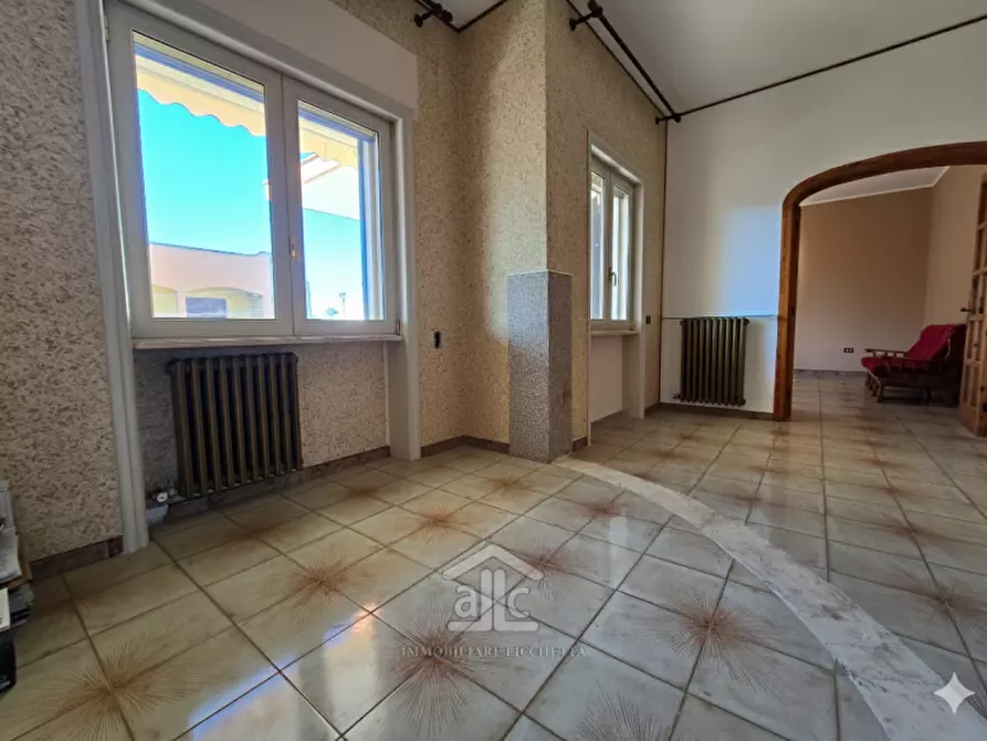 Immagine 21 di Appartamento in vendita  in Via Salvo D'Acquisto 31 a Sternatia