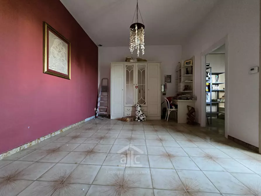 Immagine 25 di Appartamento in vendita  in Via Salvo D'Acquisto 31 a Sternatia