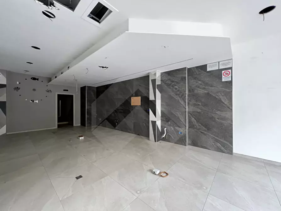 Immagine 4 di Attività commerciale in affitto  in Via Barletta 110 a Andria