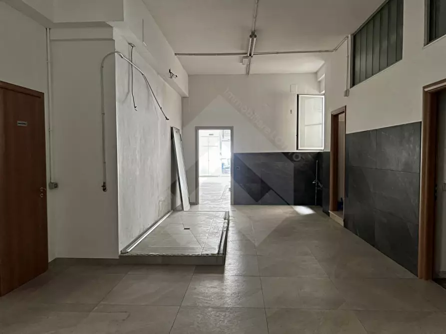 Immagine 7 di Attività commerciale in affitto  in Via Barletta 110 a Andria