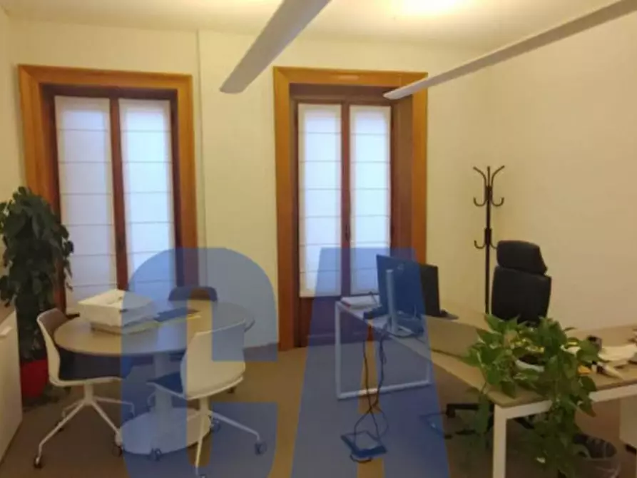 Immagine 5 di Ufficio in affitto  in PIAZZA DEL CARMINE a Milano