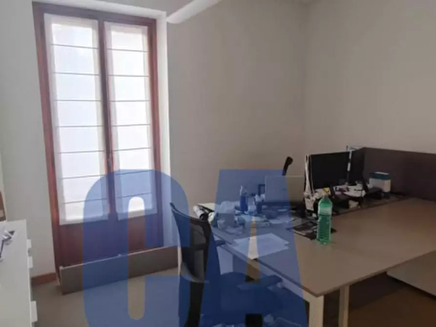 Immagine 6 di Ufficio in affitto  in PIAZZA DEL CARMINE a Milano