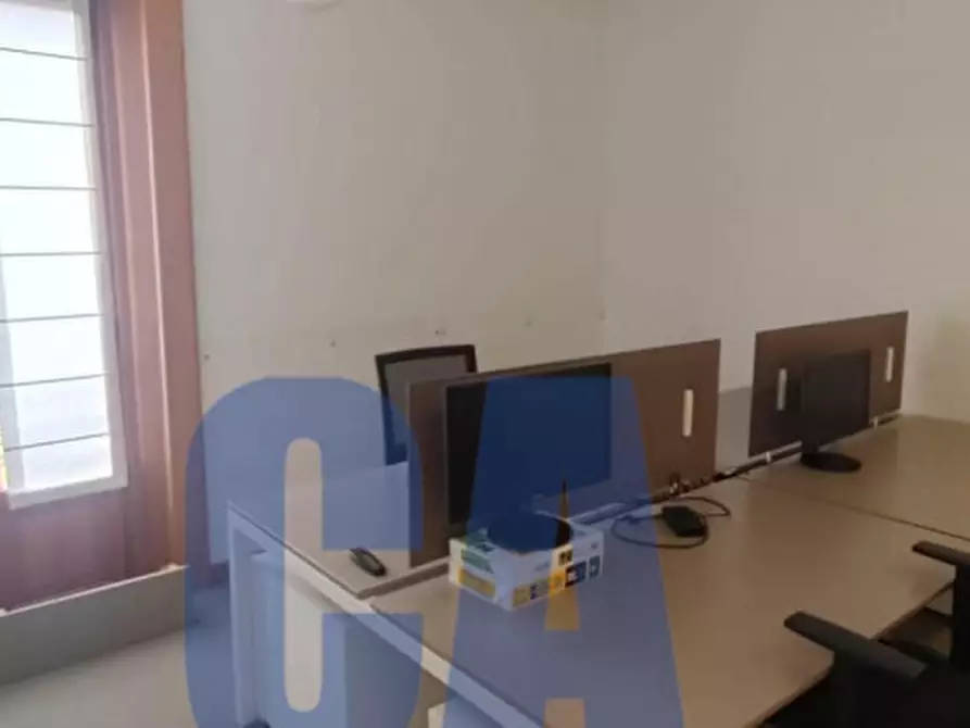 Immagine 10 di Ufficio in affitto  in PIAZZA DEL CARMINE a Milano