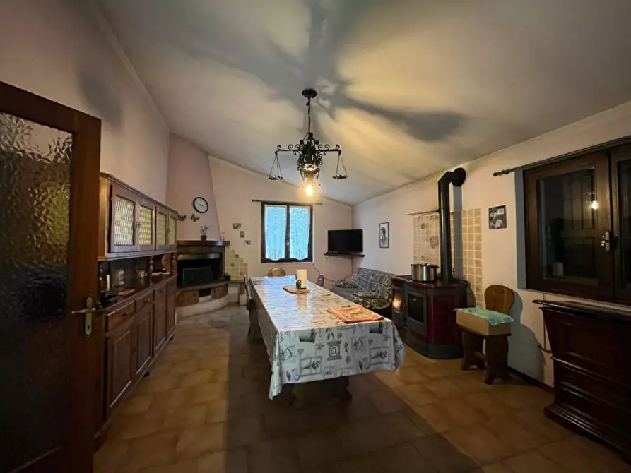 Immagine 5 di Rustico / casale in vendita  a Pezzaze