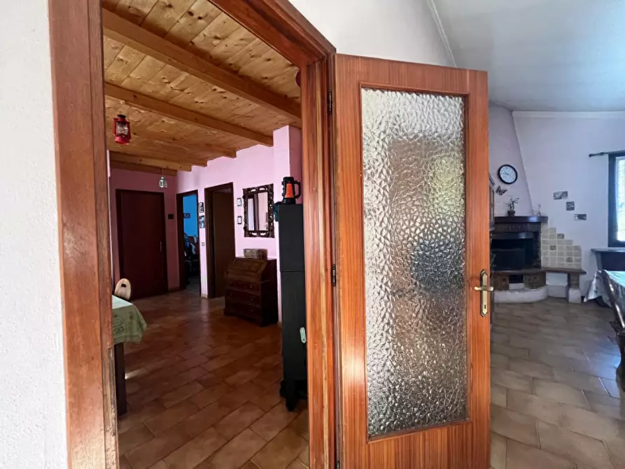 Immagine 7 di Rustico / casale in vendita  a Pezzaze