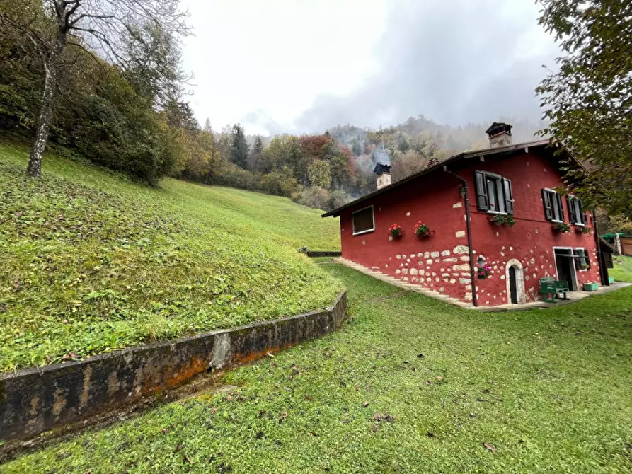 Immagine 16 di Rustico / casale in vendita  a Pezzaze