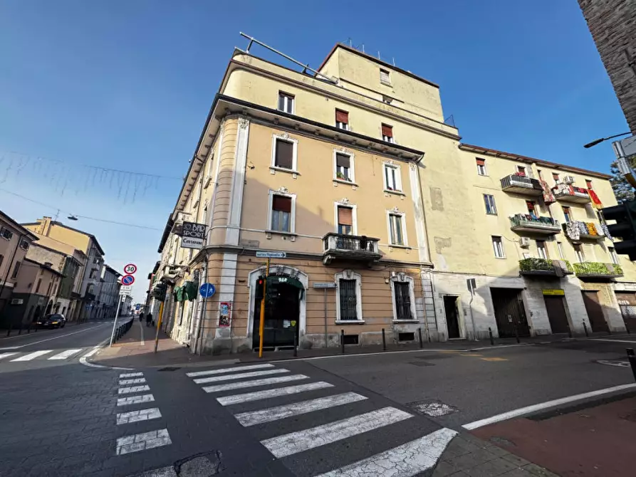 Immagine 2 di Appartamento in vendita  a Brescia