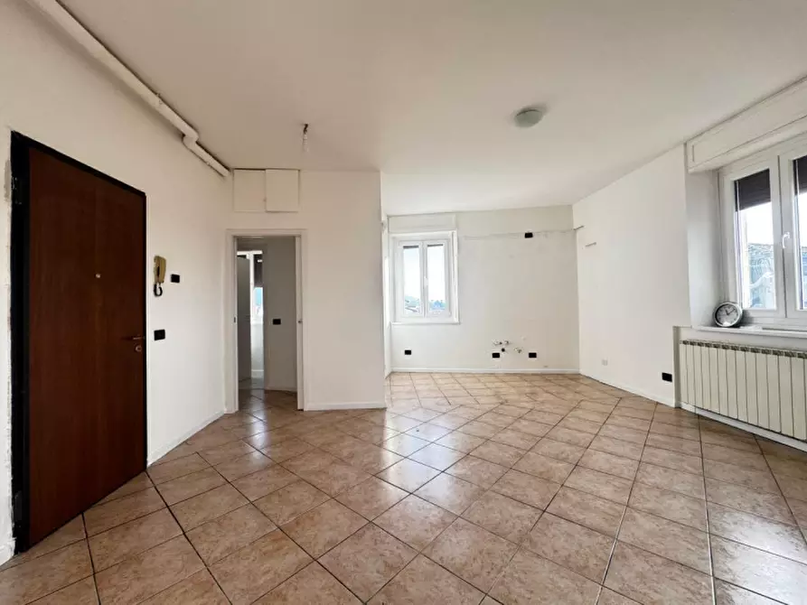 Immagine 8 di Appartamento in vendita  a Brescia