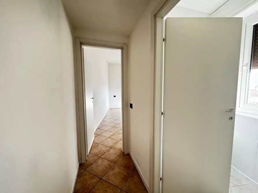 Immagine 13 di Appartamento in vendita  a Brescia