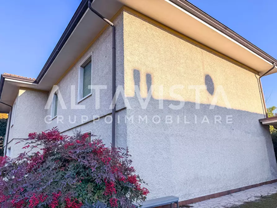 Immagine 4 di Villa in vendita  in Via dei Marmi a Nuvolera