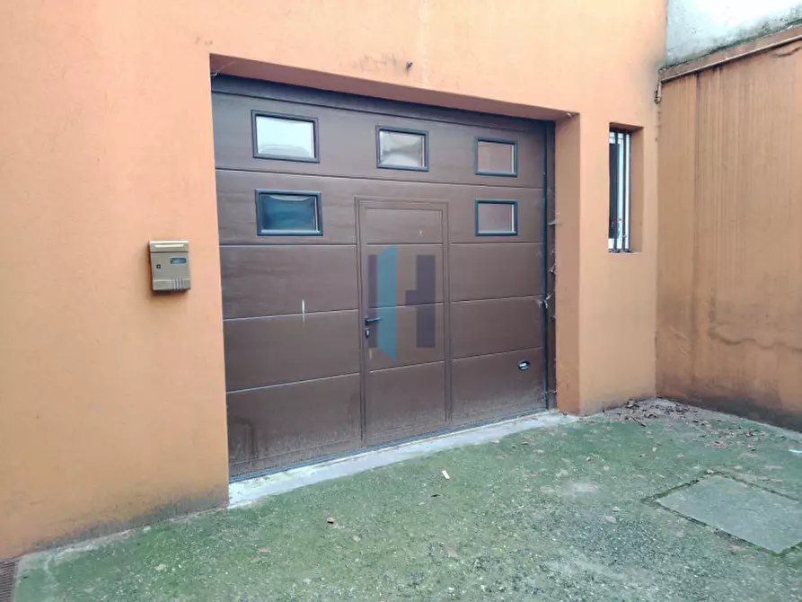 Immagine 11 di Laboratorio in affitto  a Berlingo