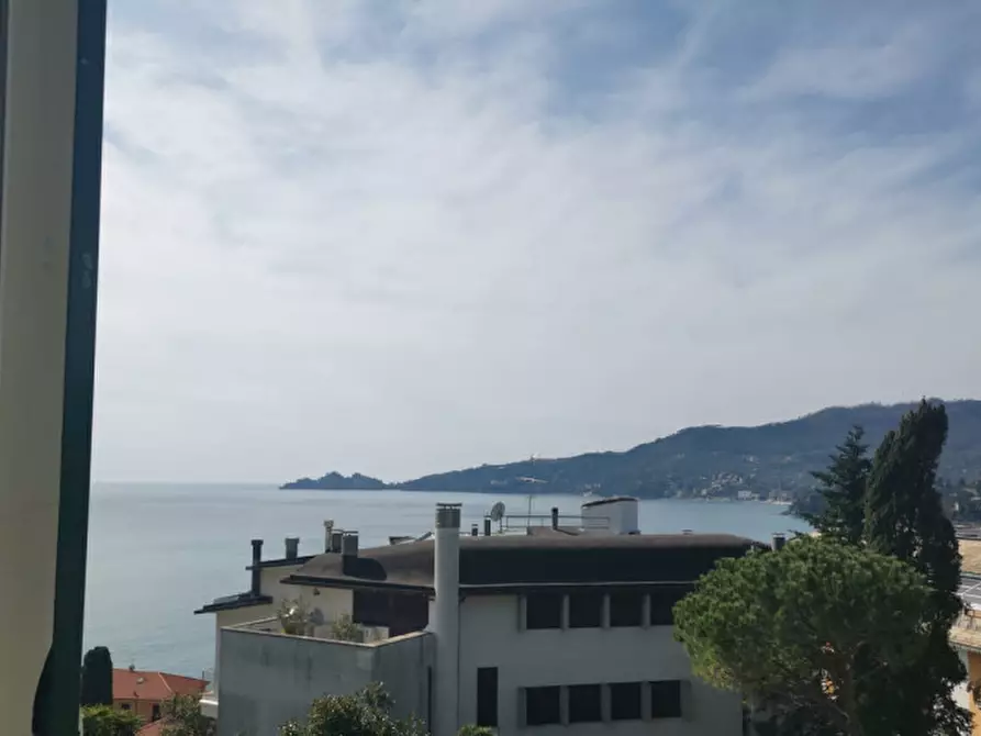 Immagine 12 di Appartamento in affitto  in via punta seglio a Rapallo