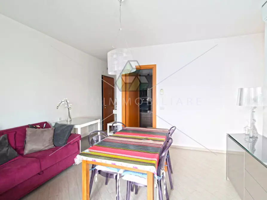 Immagine 3 di Appartamento in vendita  in Via Luigi De Marchi a Roma