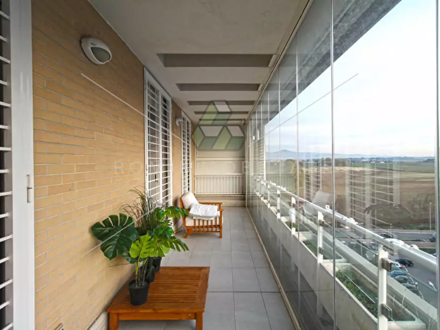 Immagine 14 di Appartamento in vendita  in Via Luigi De Marchi a Roma