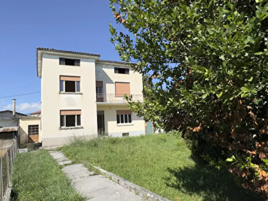 Immagine 1 di Casa indipendente in vendita  in Via Fusara, 180 a Carrè