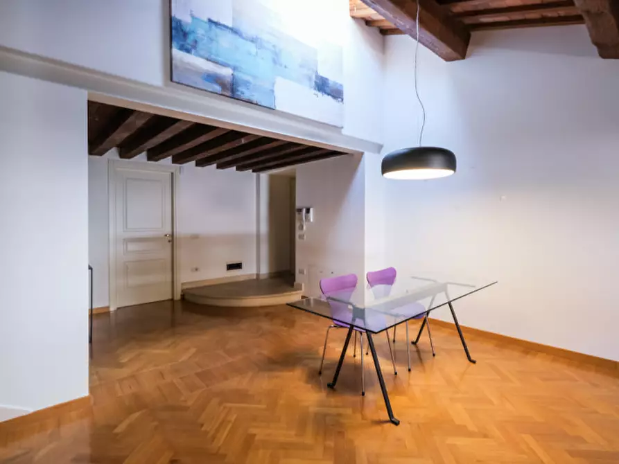 Immagine 2 di Appartamento in vendita  in Galleria del Pozzo Rosso a Vicenza