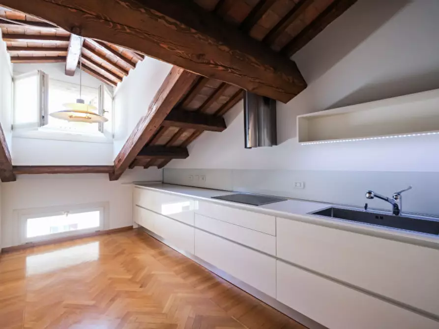 Immagine 6 di Appartamento in vendita  in Galleria del Pozzo Rosso a Vicenza