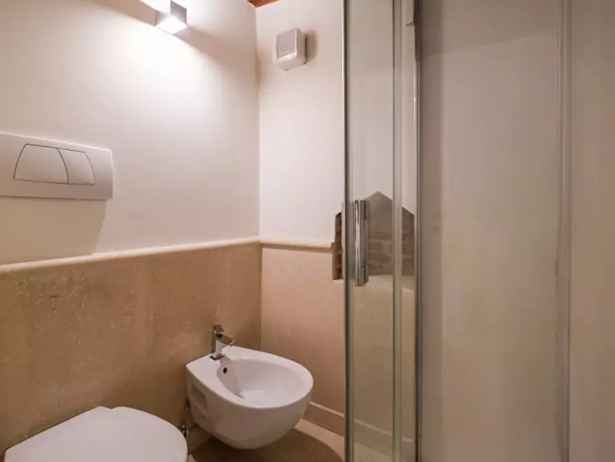 Immagine 12 di Appartamento in vendita  in Galleria del Pozzo Rosso a Vicenza