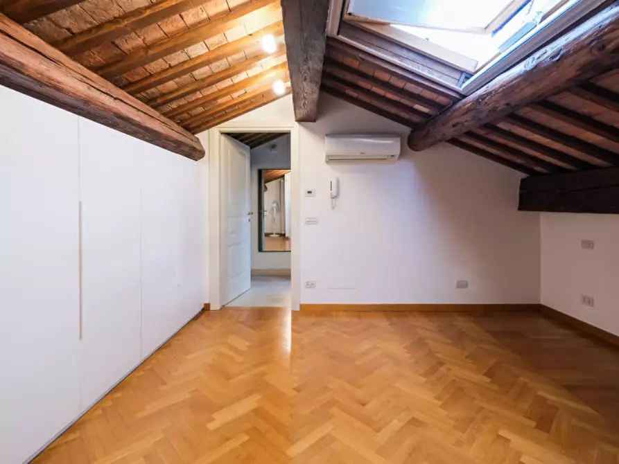 Immagine 17 di Appartamento in vendita  in Galleria del Pozzo Rosso a Vicenza